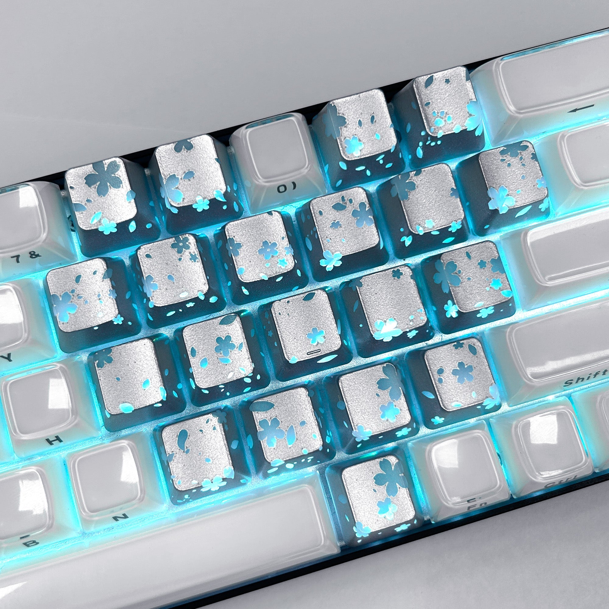 XVX IMD FlutterBloom Heart Layout 21-Key Artisan Keycap Set