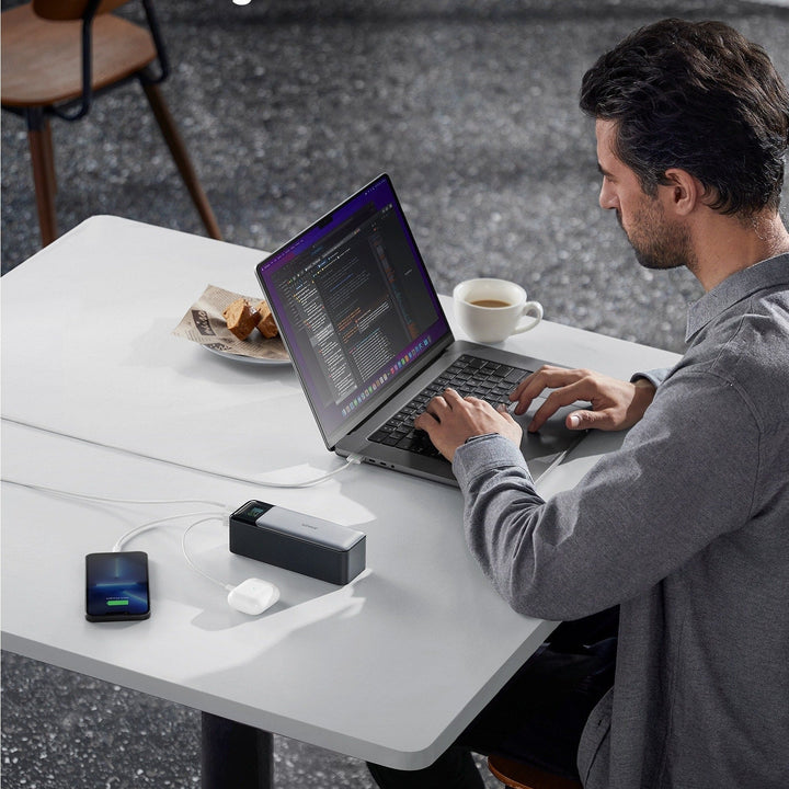 Anker 737 Power Bank (PowerCore 24K)